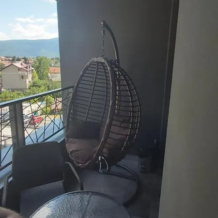 In Sarajevo, Bulevar Apartament *